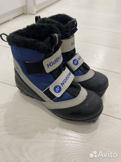 Лыжные ботинки детские 37 размер