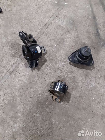 Kia Ceed ED опора двигателя