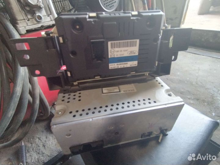 Экран магнитолы с блоком Форд Фокус 3