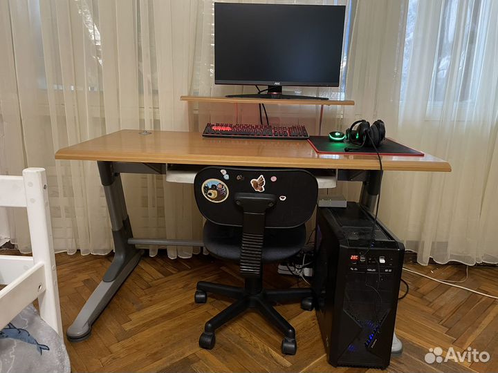 Компьютерный стол, рабочий