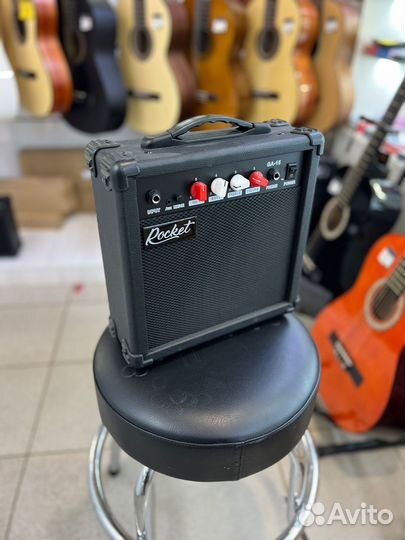 Гитарный комбоусилитель 15 Вт