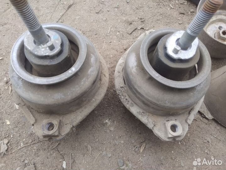 Опора двигателя Q7 4L 2005-2015 подушка АКПП двс