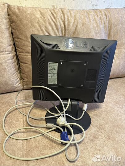 Монитор LG flatron L175S - SN