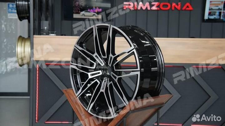 Кованый диск RZ R22 5x112