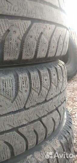 Bridgestone 613V 215/60 R17