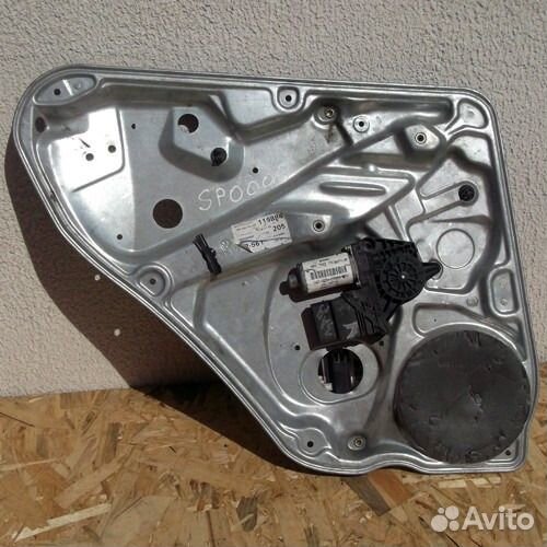 Стеклоподъемник задний левый VW Passat B5