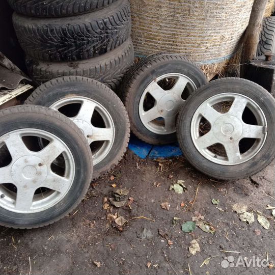 Dunlop SP Winter Ice 01 175/65 R14