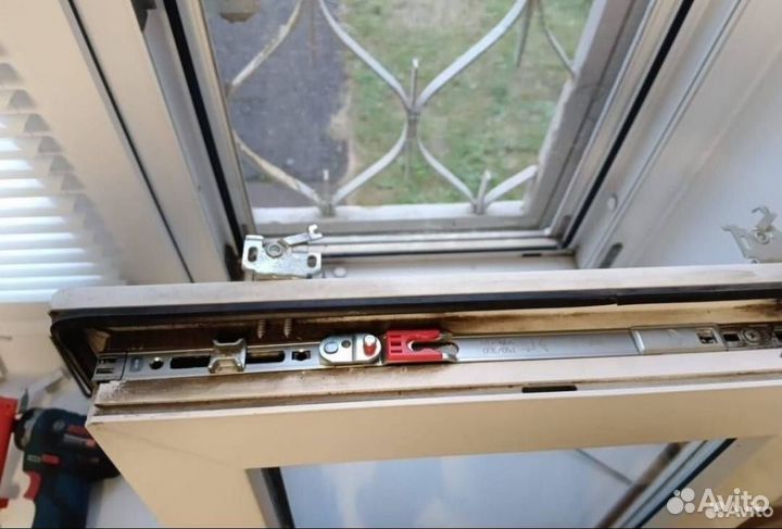 Уплотнительные резинки на окна и двери, замена