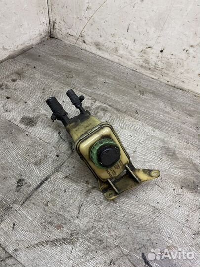 Бачок гидроусилителя Audi A6