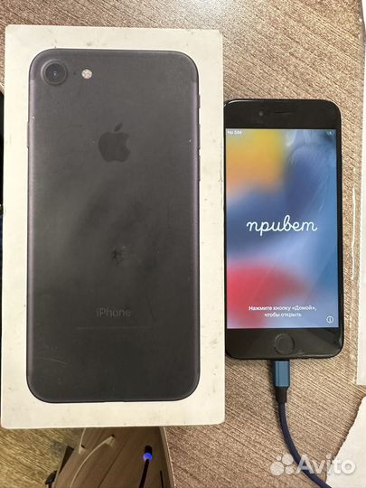 Телефон iPhone 7