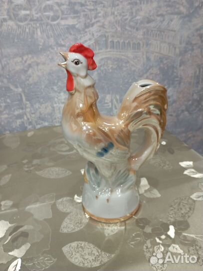 Фарфоровая статуэтка Петух штоф