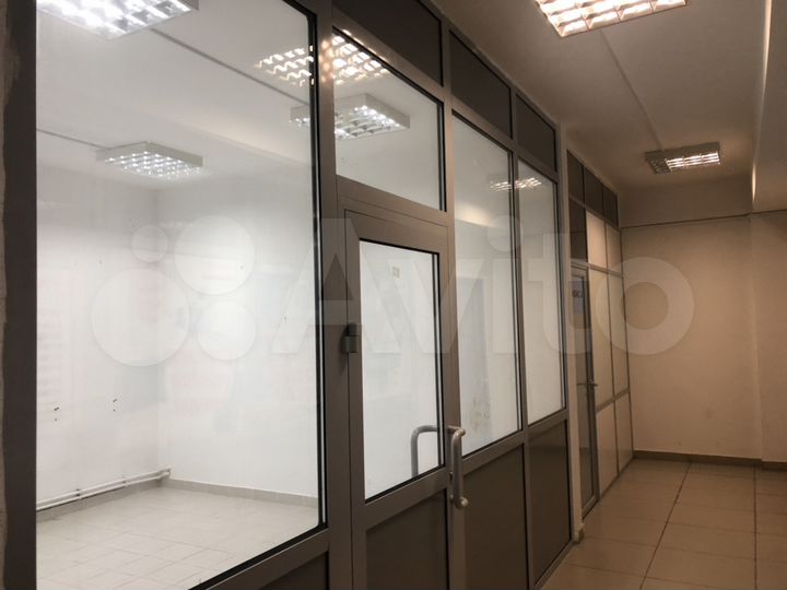 Офисное помещение,1 этаж 18.5 м²