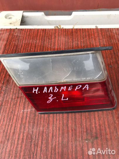 Nissan almera n15 внутр.лев. фонарь