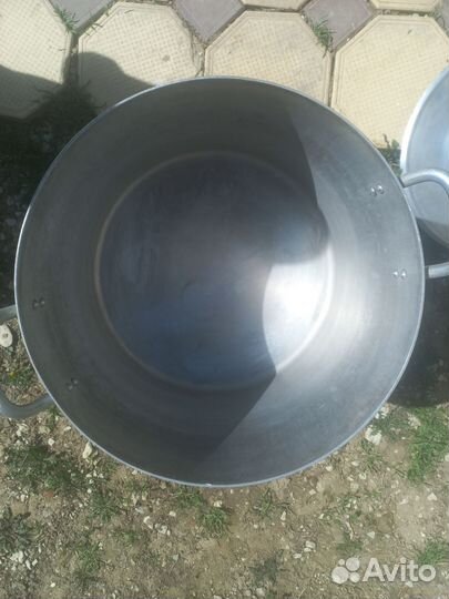 Кастрюля большая