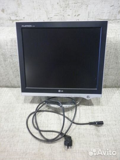 Монитор LG flatron