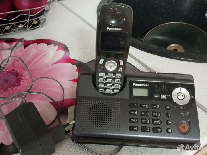 Телефон panasonic