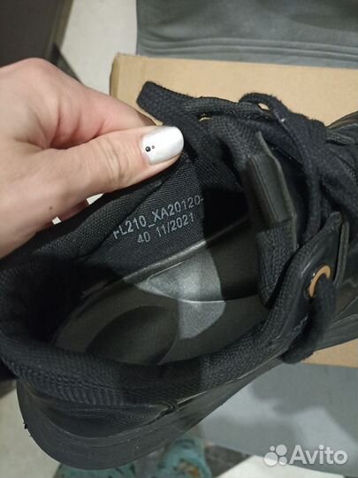 Ботинки для мальчика 40 р