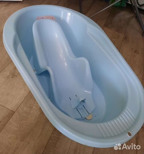 Ванночка для купания с горкой