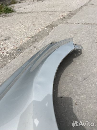 Volkswagen polo крыло