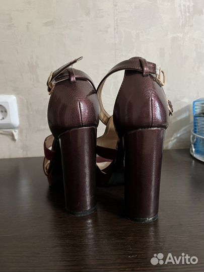 Босоножки