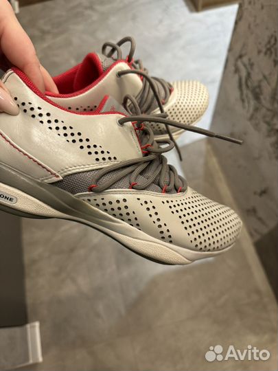 Кроссовки reebok easytone