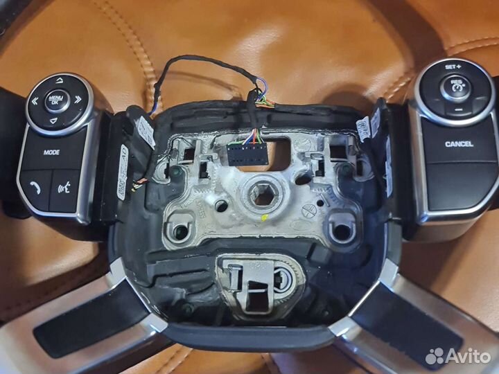 Руль Land Rover Discovery 5