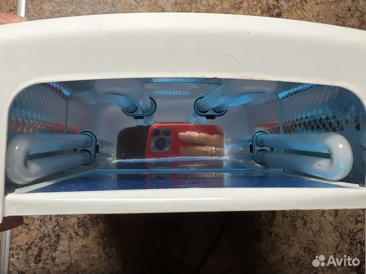 Лампа для сушки ногтей