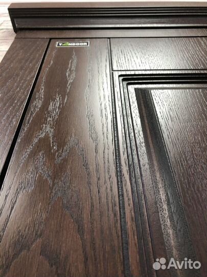 Дверь входная металлическая