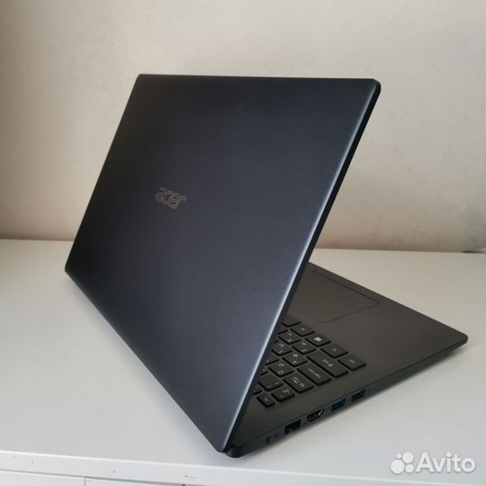 Ноутбук Acer aspire 3