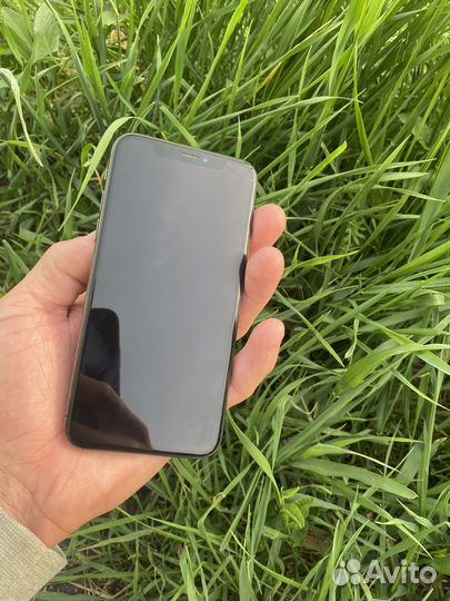 iPhone X, 64 ГБ