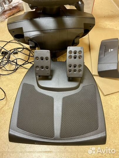 Оригинал. Руль momo Logitech