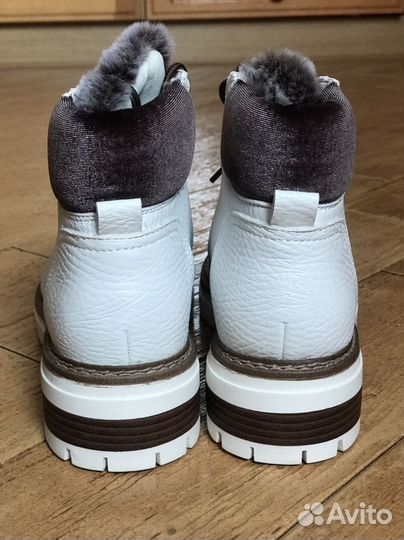 Женская обувь