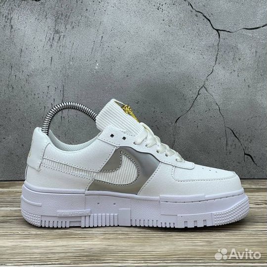 Кроссовки женские Nike Air Force 1 Low Pixel