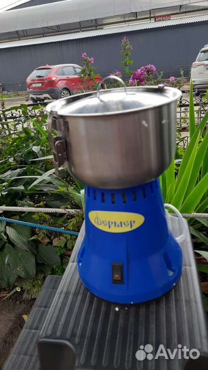 Измельчитель мельница дробилка