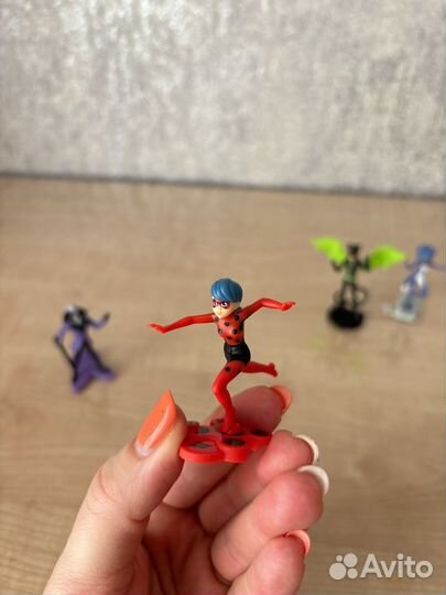 Леди Баг и супер кот киндер сюрприз