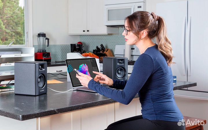 Студийный монитор M-Audio BX3 BT