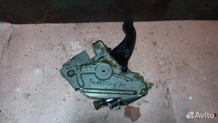 Рычаг стояночного тормоза Volkswagen Touareg I (7