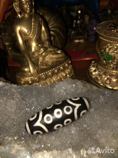 Бусина дзи 21 глаз старая