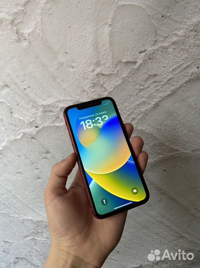 iPhone 11, 64 ГБ