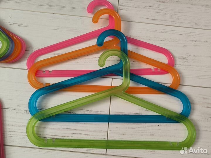 Вешалки плечики IKEA детские, комплект из 4 шт