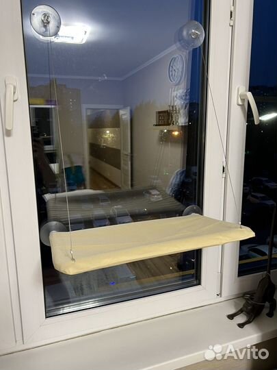 Гамак для кошек на окно