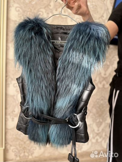 Жилетка меховая женская