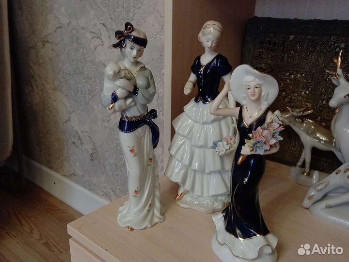 Фарфоровые статуэтки