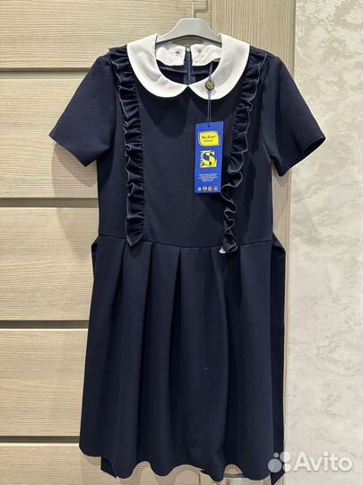 Школьная форма для девочки, рост 146
