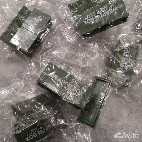 Лего ящик для оружия