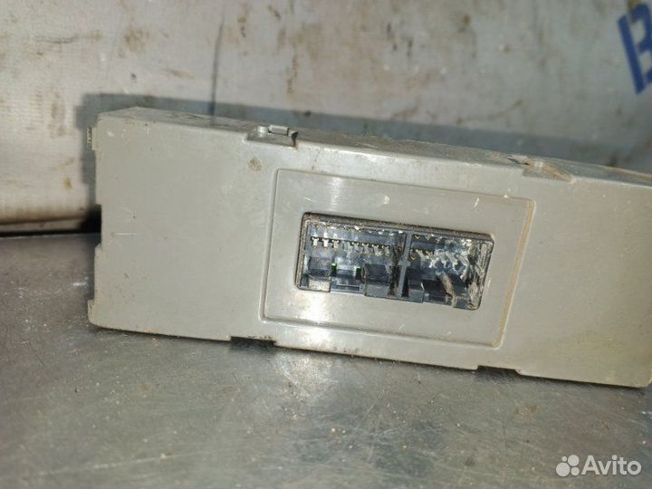 Блок управления светом Kia Spectra седан S6D1 2006
