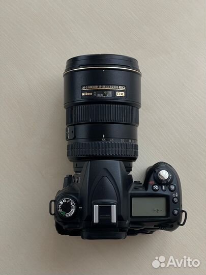 Камерa Nikon D90