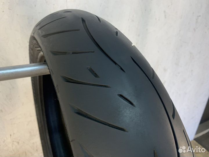 Мотошина 120 70 R17 Metzeler Z8