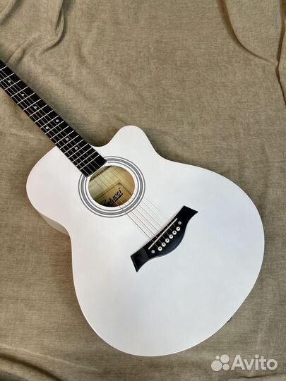 Акустическая гитара для новичка