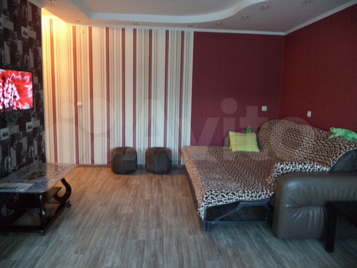 2-к. квартира, 43 м², 2/4 эт.